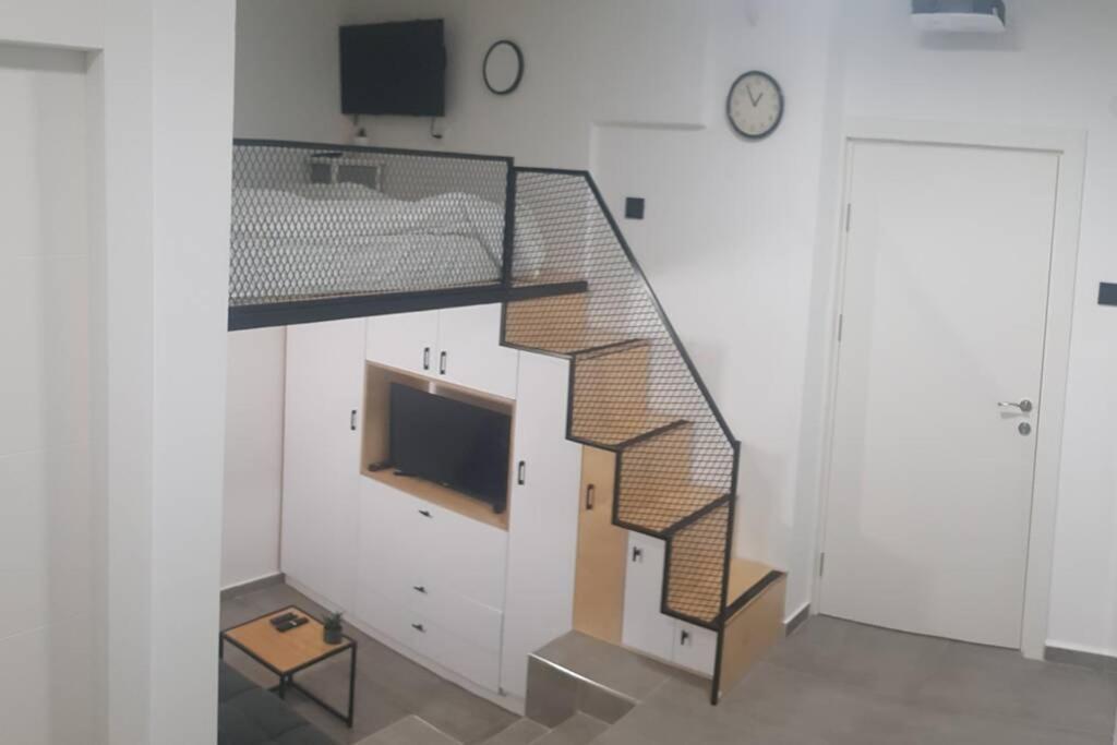 Centrally-Located Quiet Cozy Loft Apartment Beersheba Extérieur photo
